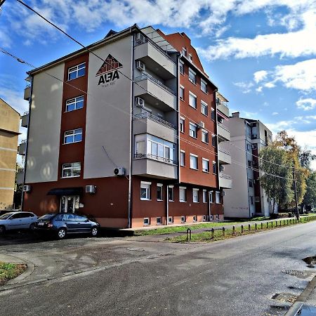 Apartman ESPRESSO Sremska Mitrovica Esterno foto