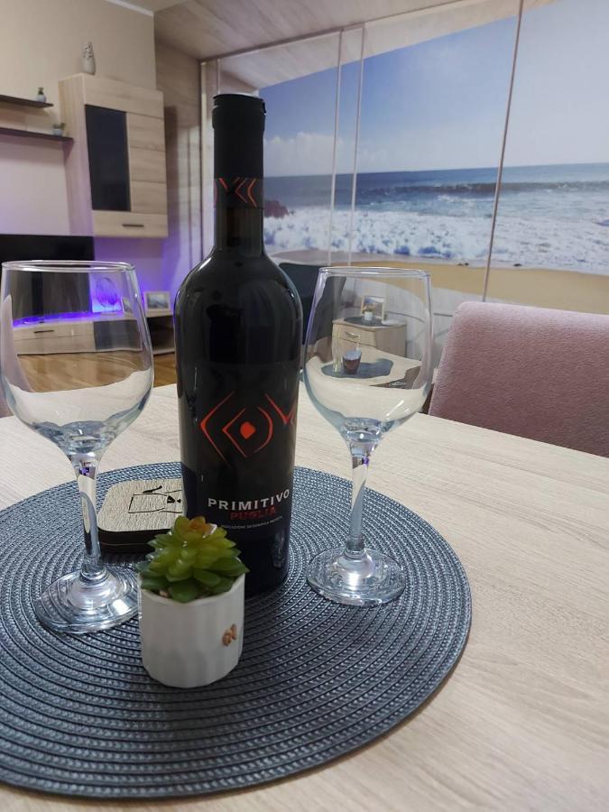 Apartman ESPRESSO Sremska Mitrovica Esterno foto
