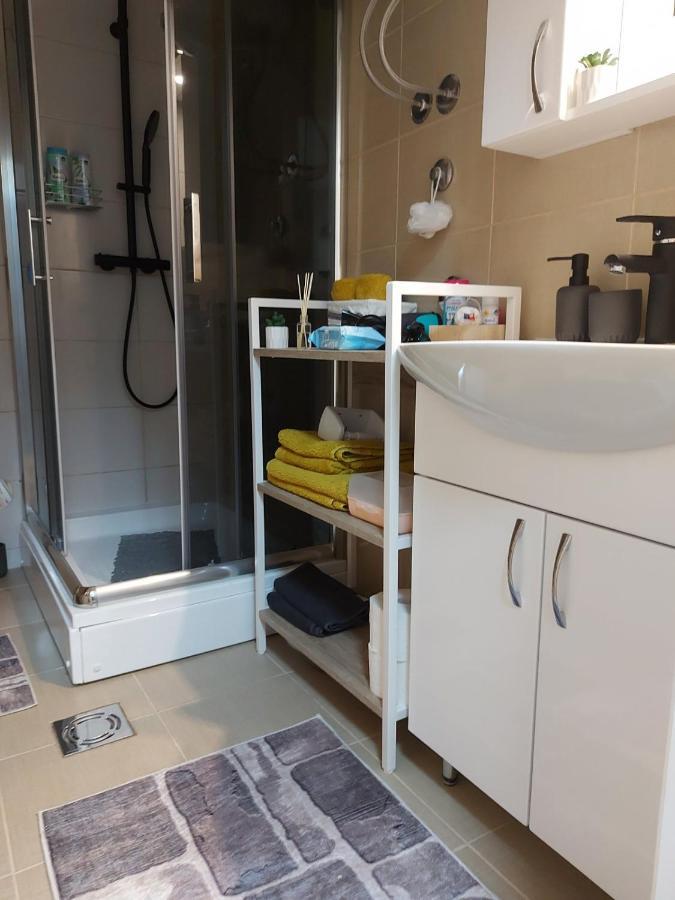 Apartman ESPRESSO Sremska Mitrovica Esterno foto